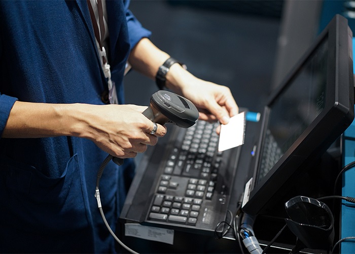 Phong-ngua-ton-that-tai-diem-ban-hang-voi-cong-tu-va-thiet-bi-an-ninh-khac